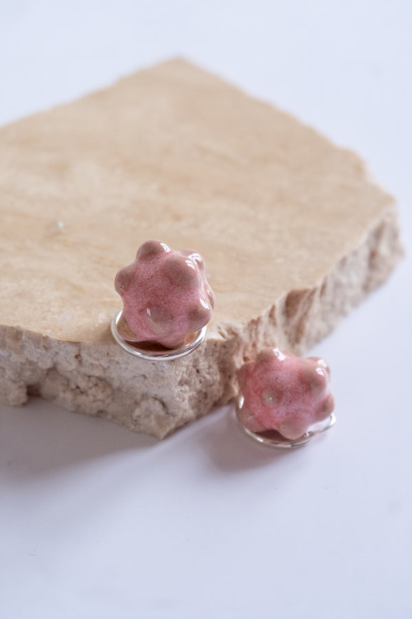 Boucle d'oreille en céramique, rose