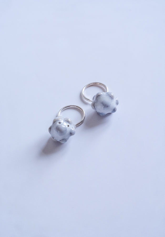 Boucle d'oreille en céramique, bleu ciel